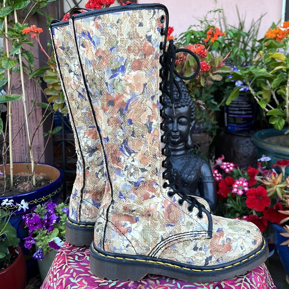 🏴 RARE Dr. Martens MIE Vintage Floral LACE & BURLAP Y2K Boots UK 5 - Picture 4 of 17